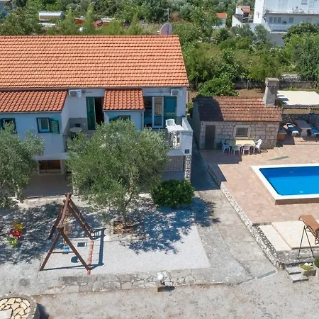 Ivanka Villa *